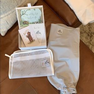 NWT Ollie Swaddle in “stone”